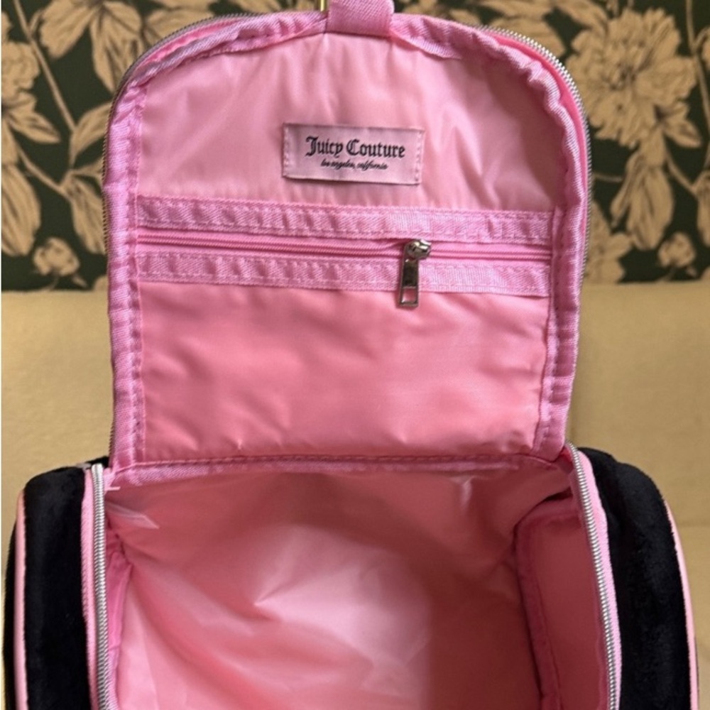 Juicy Couture Black Plush Cosmetic Case with Pink Trim - Picture 3 of 4